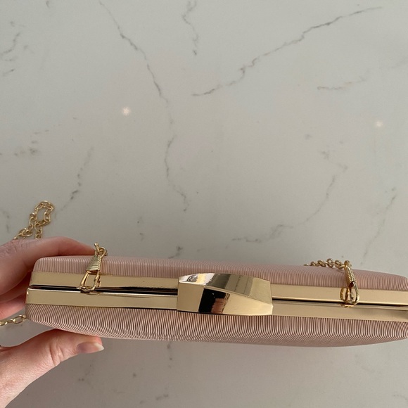 Light pink special occasion purse - Picture 3 of 5